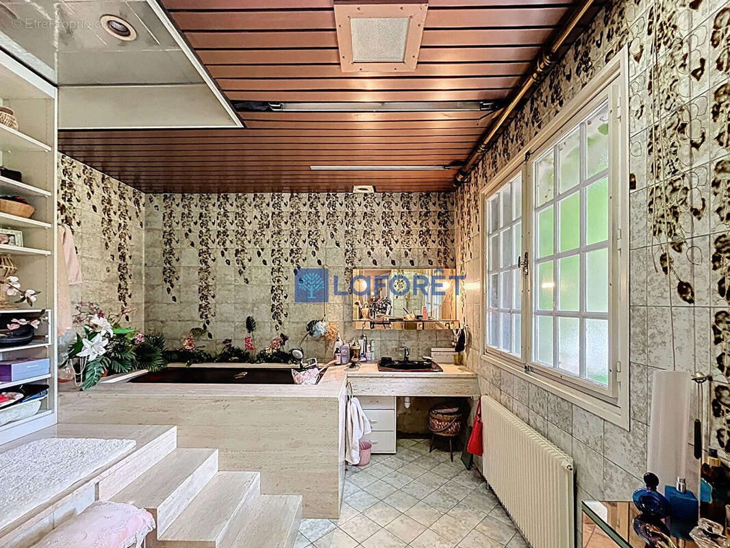 Maison à SAVIGNY-SUR-ORGE