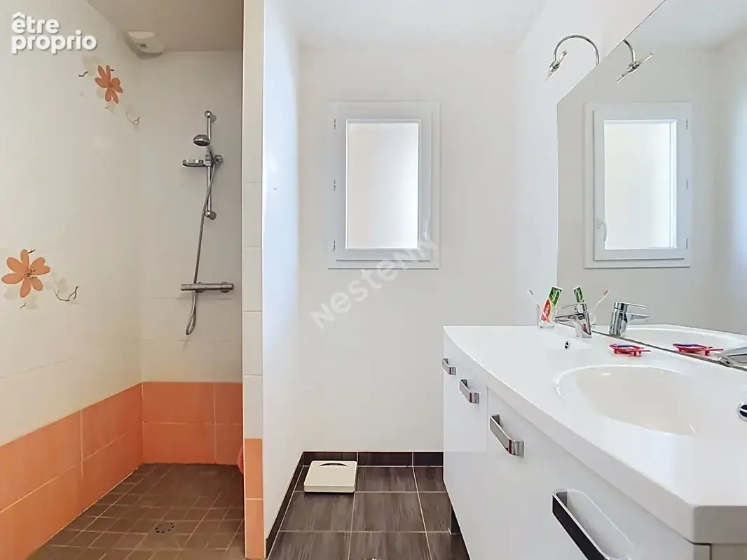 Maison Vallet de plain-pied 2014 en hyper centre, 2 chambres + bureau, garage et extérieur,  à seulement 1 minute de l'axe Nante - photo 17