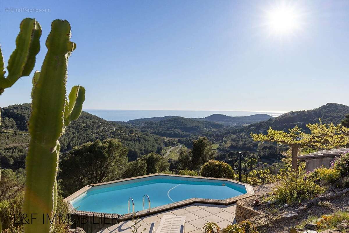 Maison à LA CADIERE-D'AZUR