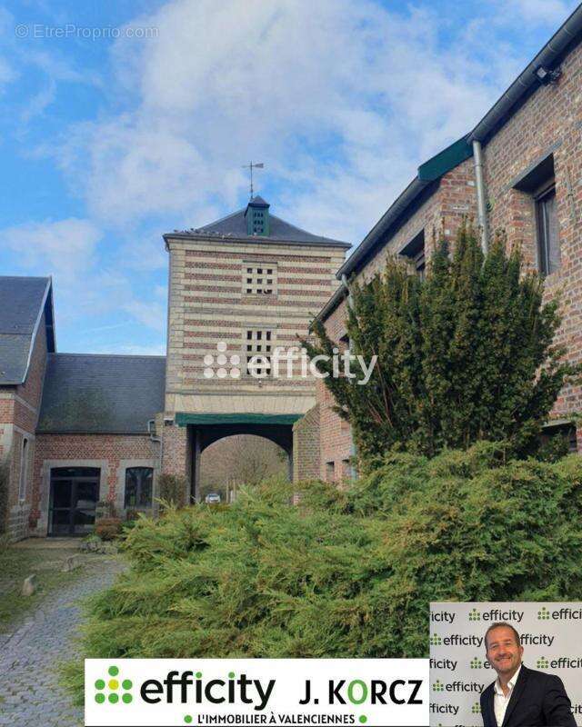 Appartement à FAMARS