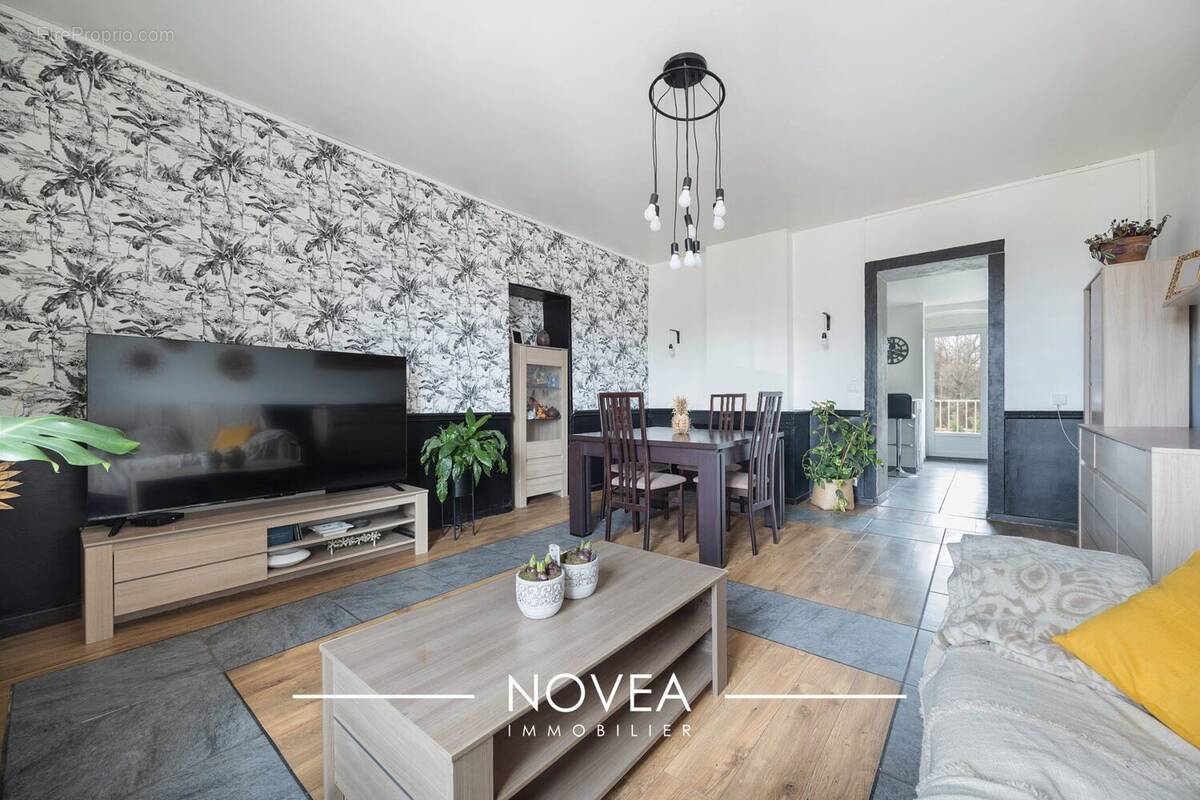 Appartement à GRIGNY