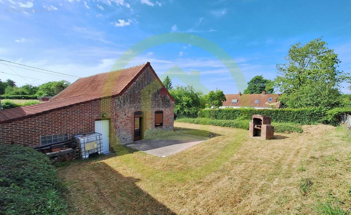 Maison à NEUVILLE-EN-AVESNOIS