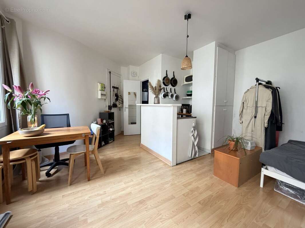 Appartement à PARIS-11E