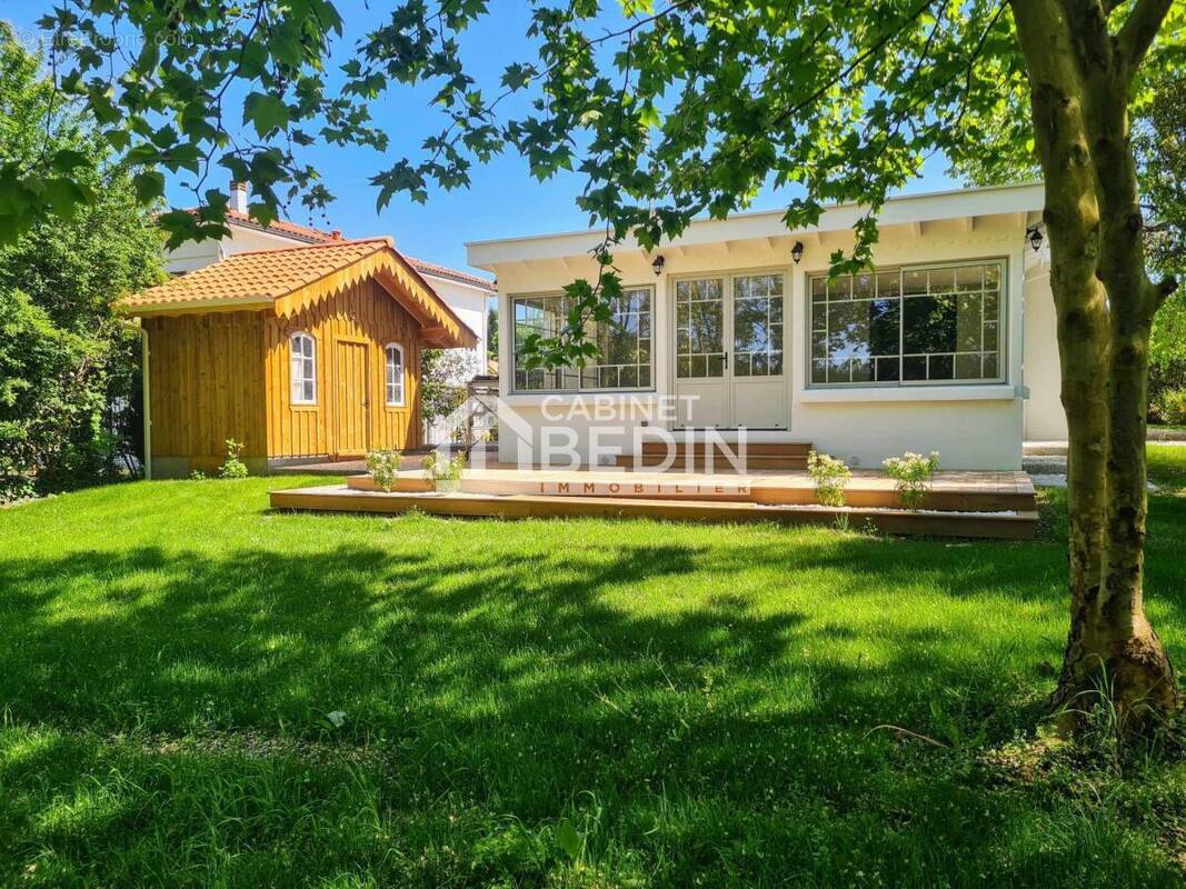 Maison à VILLENAVE-D&#039;ORNON