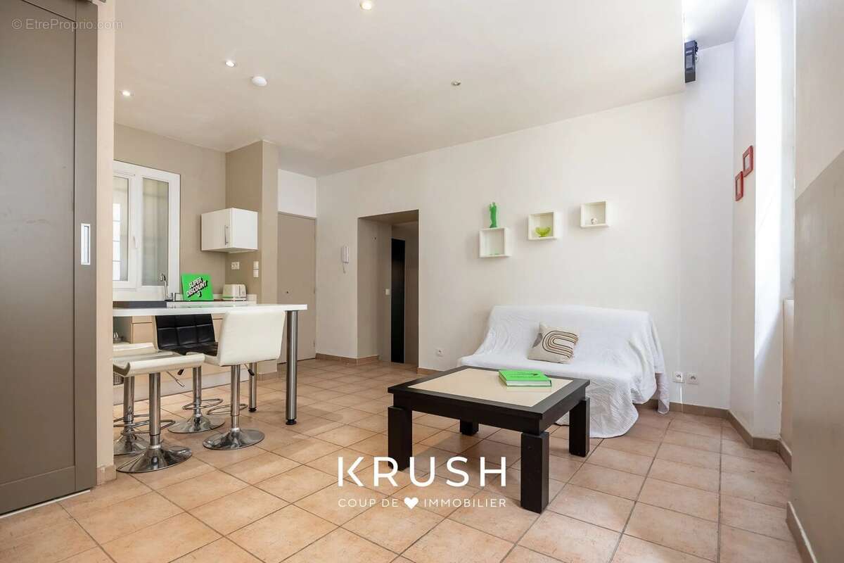 Appartement à MARSEILLE-2E