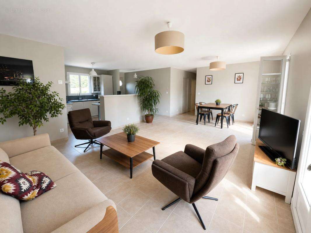 Maison de 4 pièces de 98m² à Authon-Ébéon - photo 2