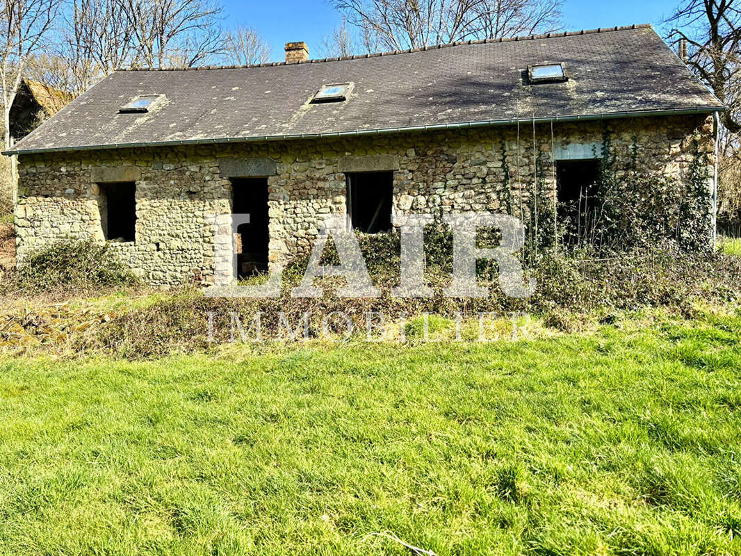 Maison à SAINT-LEONARD-DES-BOIS