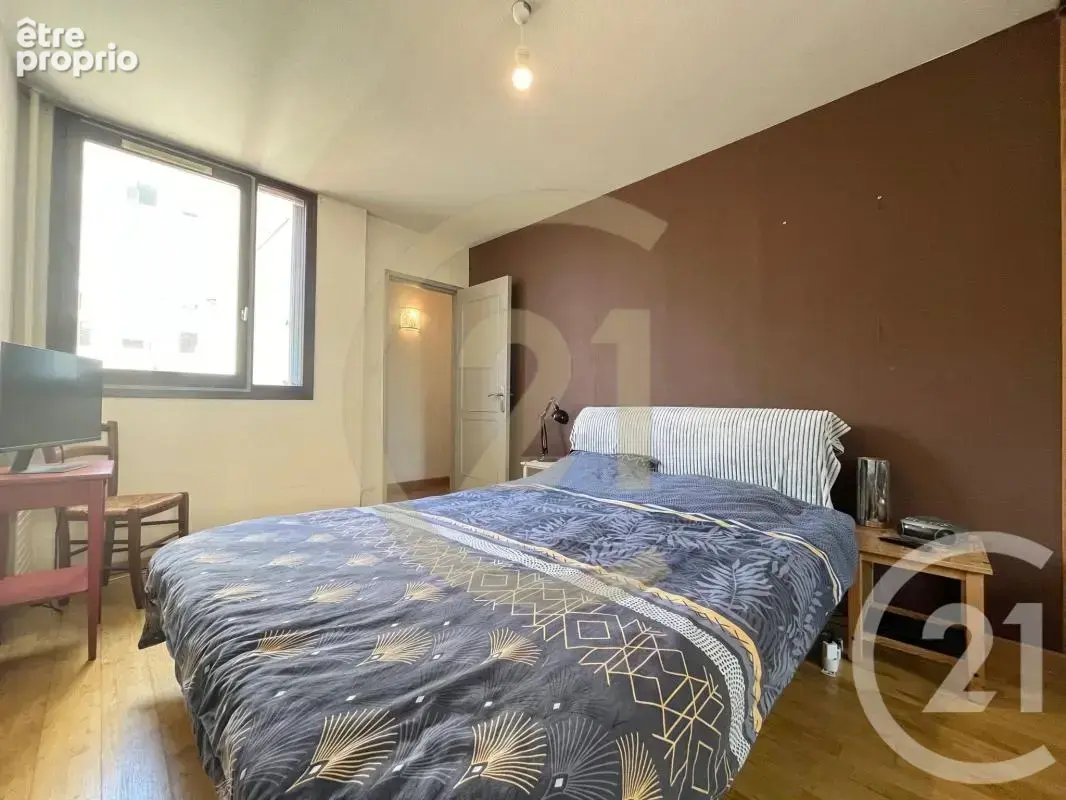 Appartement 93 m² à Venissieux  - photo 7