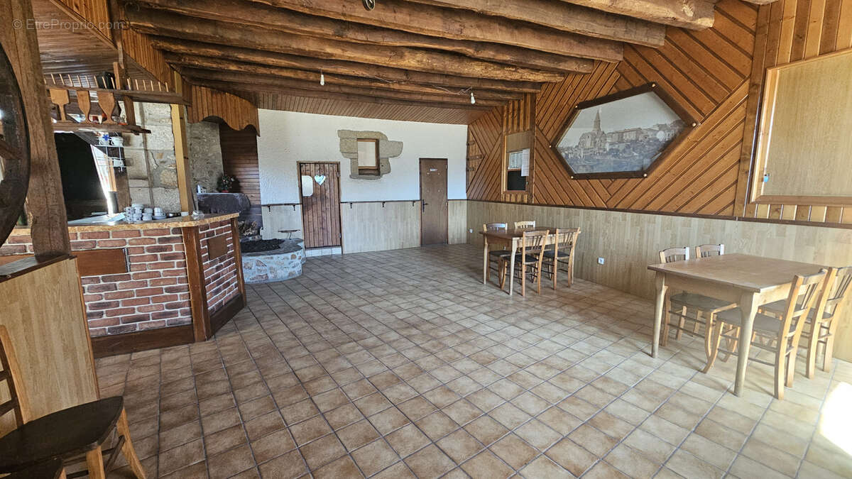 Appartement à CHATEAUPONSAC