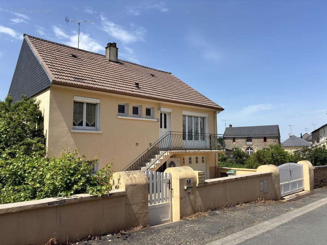 Maison à ENTRAMMES