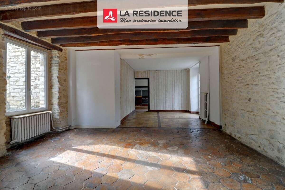 Maison à MAREIL-SUR-MAULDRE