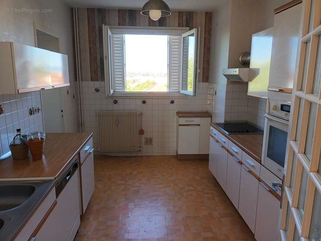 Appartement à MONTCEAU-LES-MINES