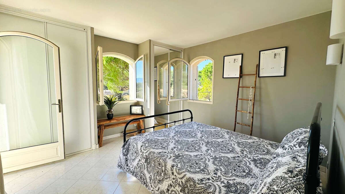 Maison à VAISON-LA-ROMAINE