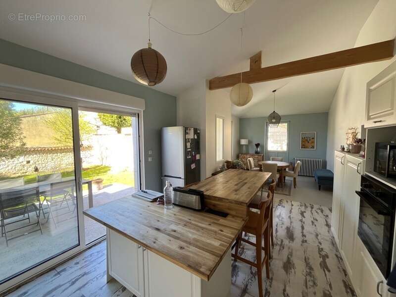 Maison à SAINT-JEAN-D&#039;ANGELY