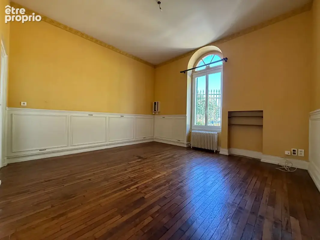 Appartement Montluçon F5 169 m2 avec terrasse et garage - photo 3