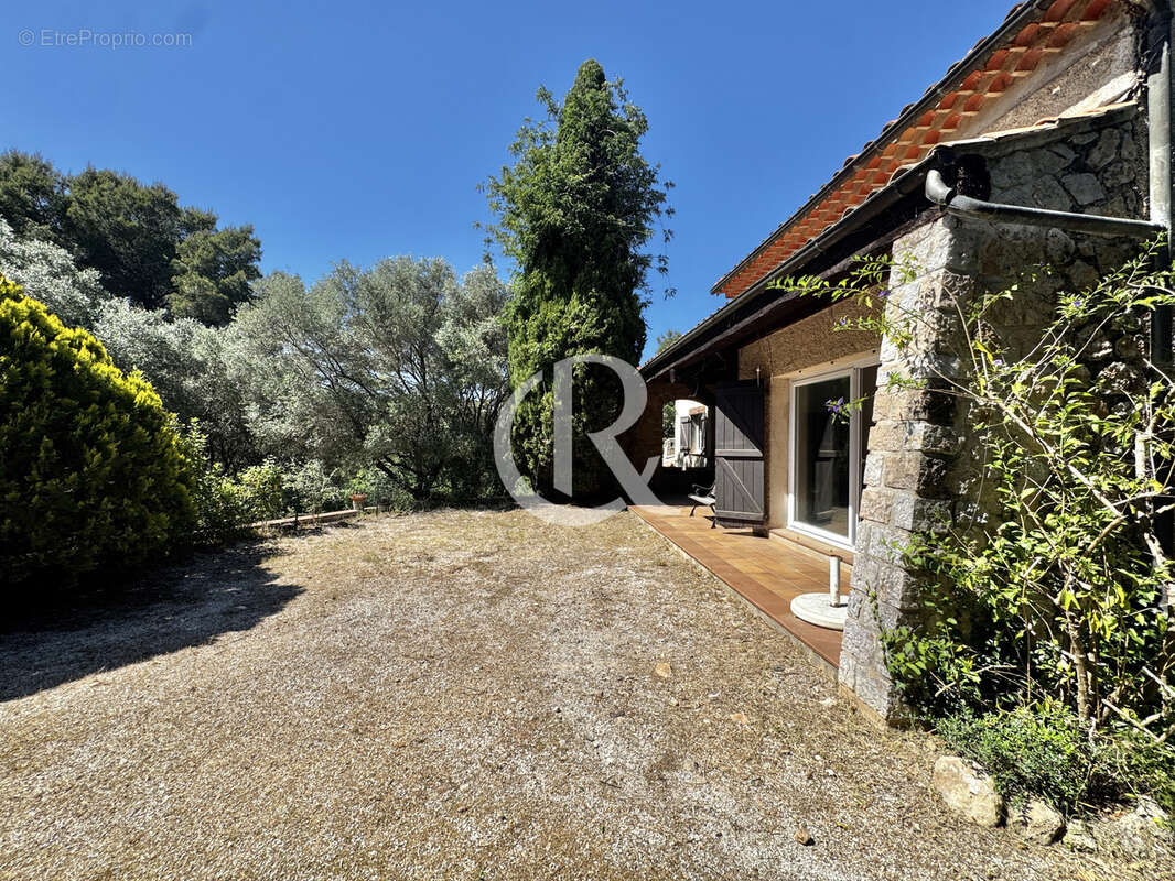 Maison à HYERES