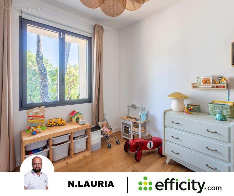 Maison à MEYRARGUES