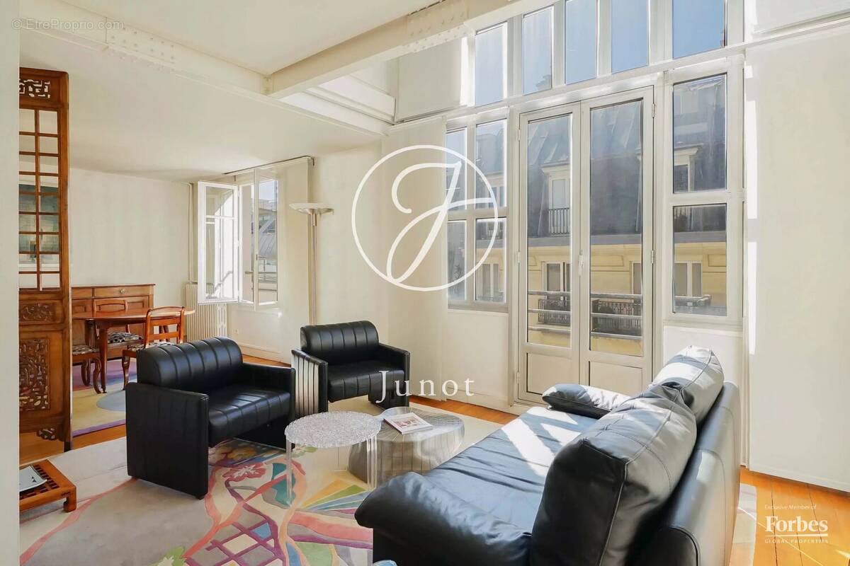Appartement à PARIS-7E
