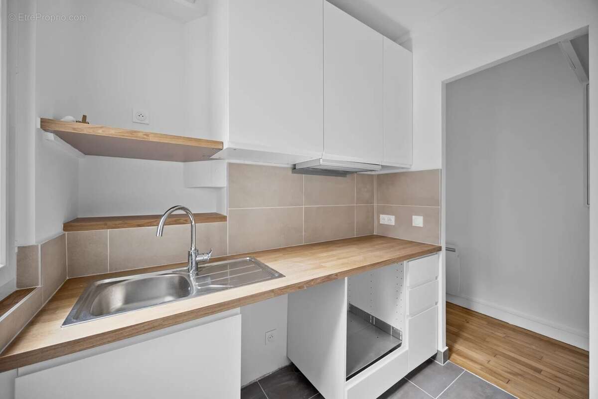 Appartement à PARIS-18E