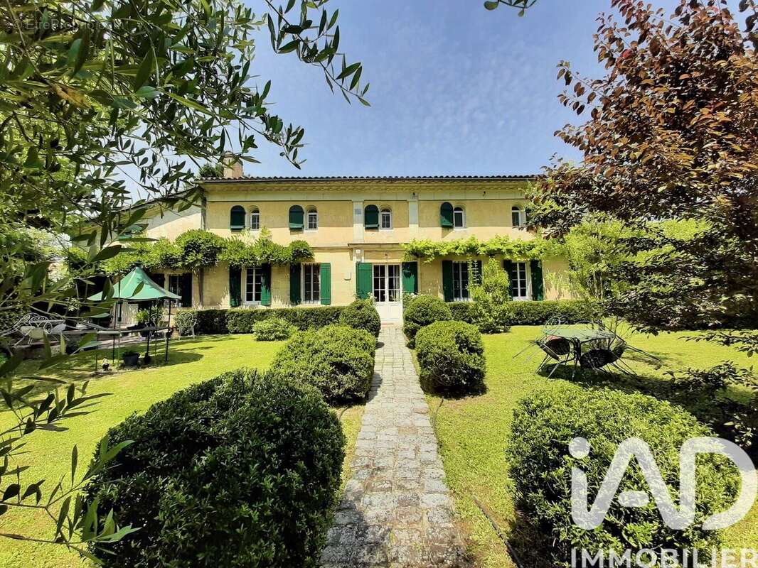 Photo 2 - Maison à SAINT-EMILION