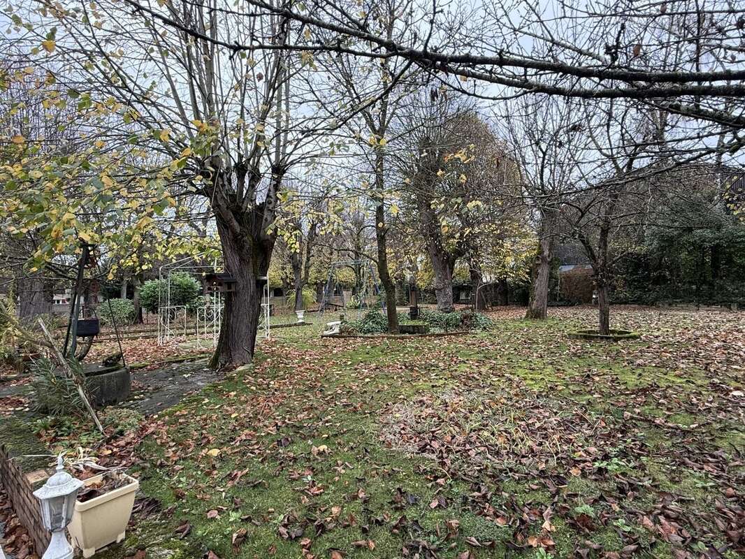 Maison à VILLENEUVE-L'ARCHEVEQUE