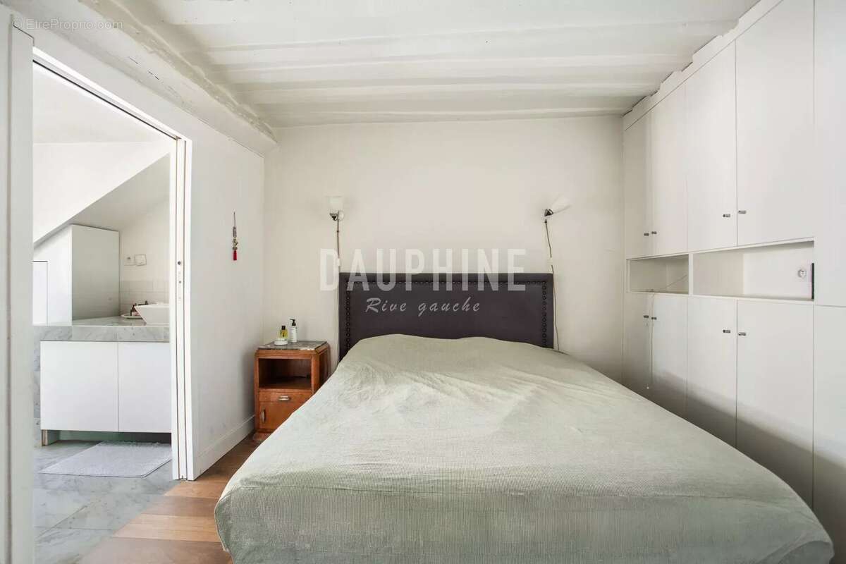 Appartement à PARIS-6E