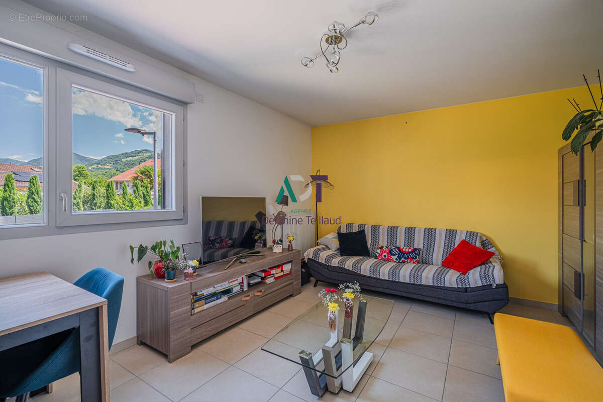 Appartement à FROGES