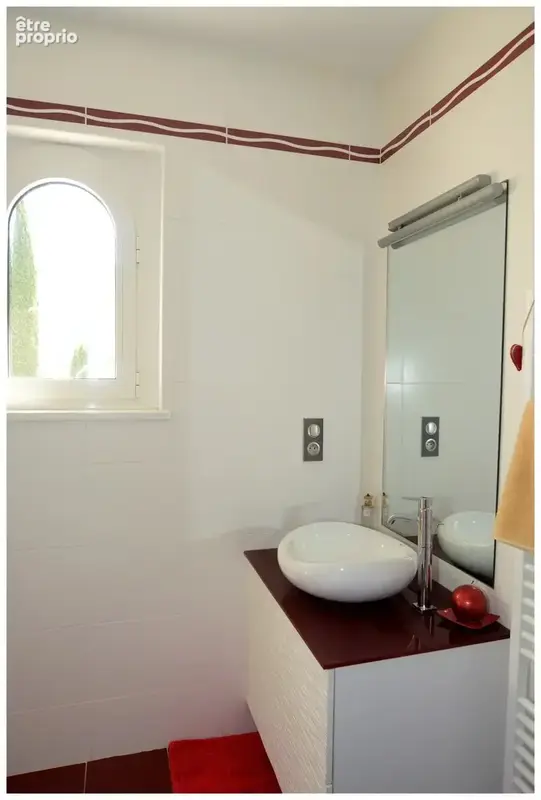 Nyons 26110 - propriete de charme 144 m² - terrain clos et paysage 750 m² - 4 chambres - piscine - poolhouse amenage - photo 9