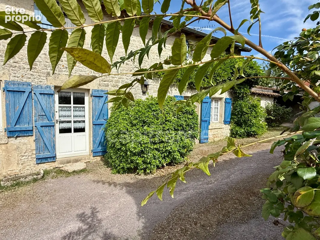  Maison en pierre pleine de caractère avec potentiel locatif – proche de Cherveux - photo 3