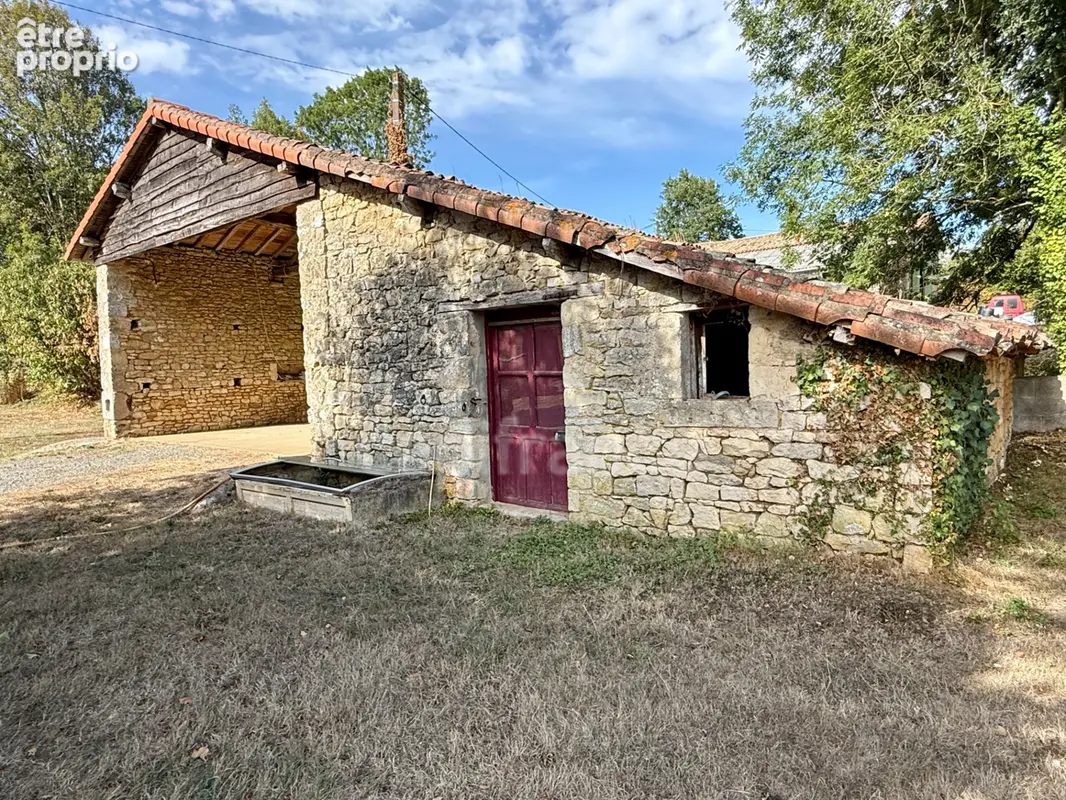 Maison de caractère avec piscine et nombreuses dépendances dans un environnement paisible - photo 14
