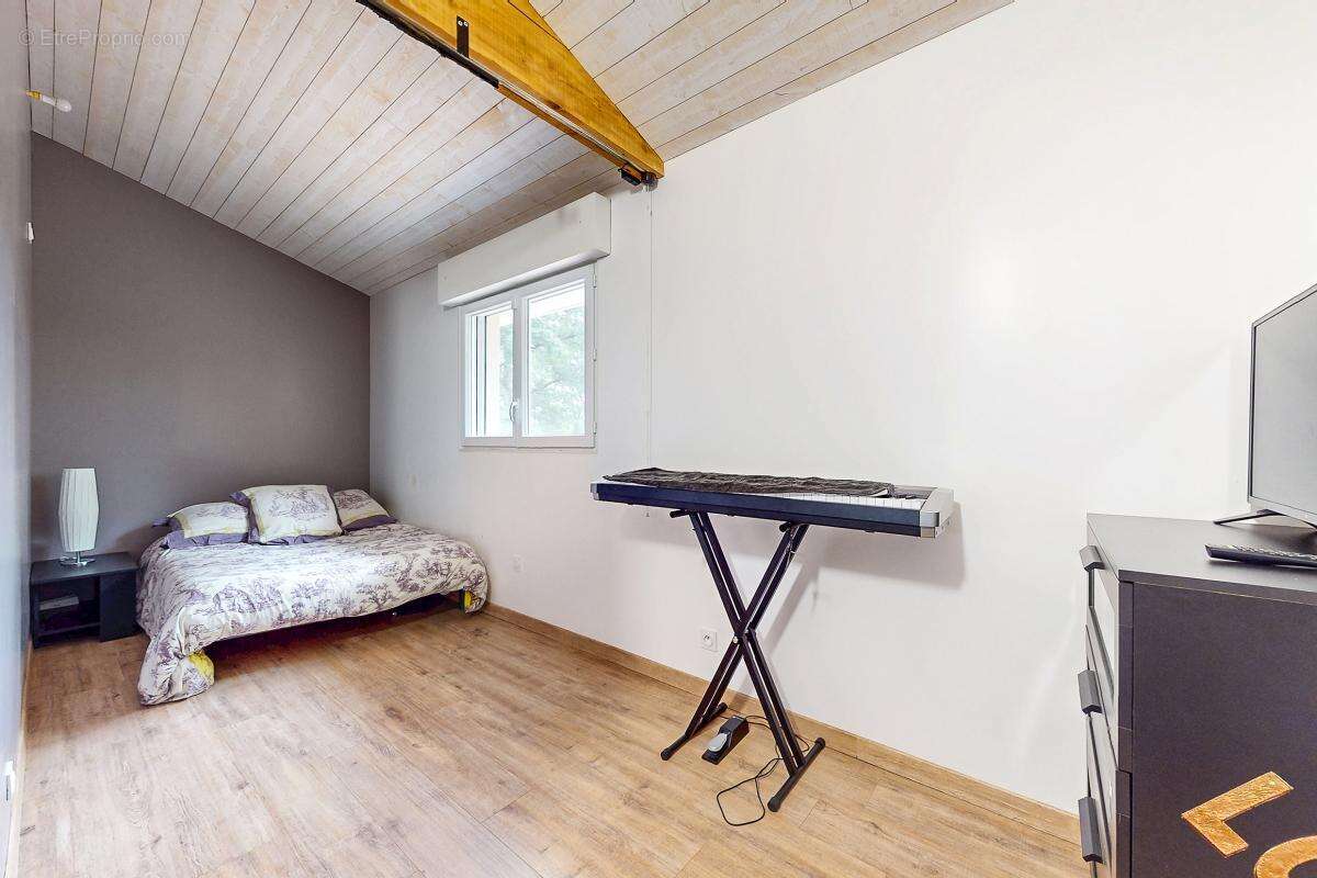 Maison à GRAZAC