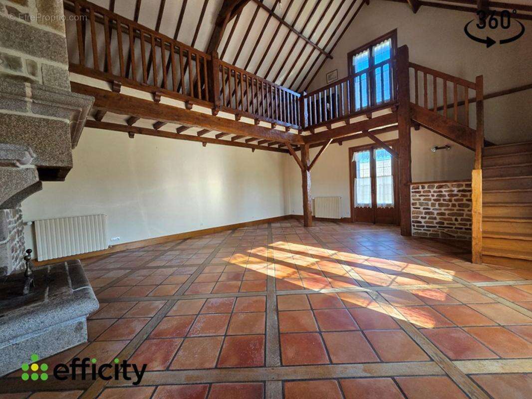 Maison à SAINT-PAIR-SUR-MER