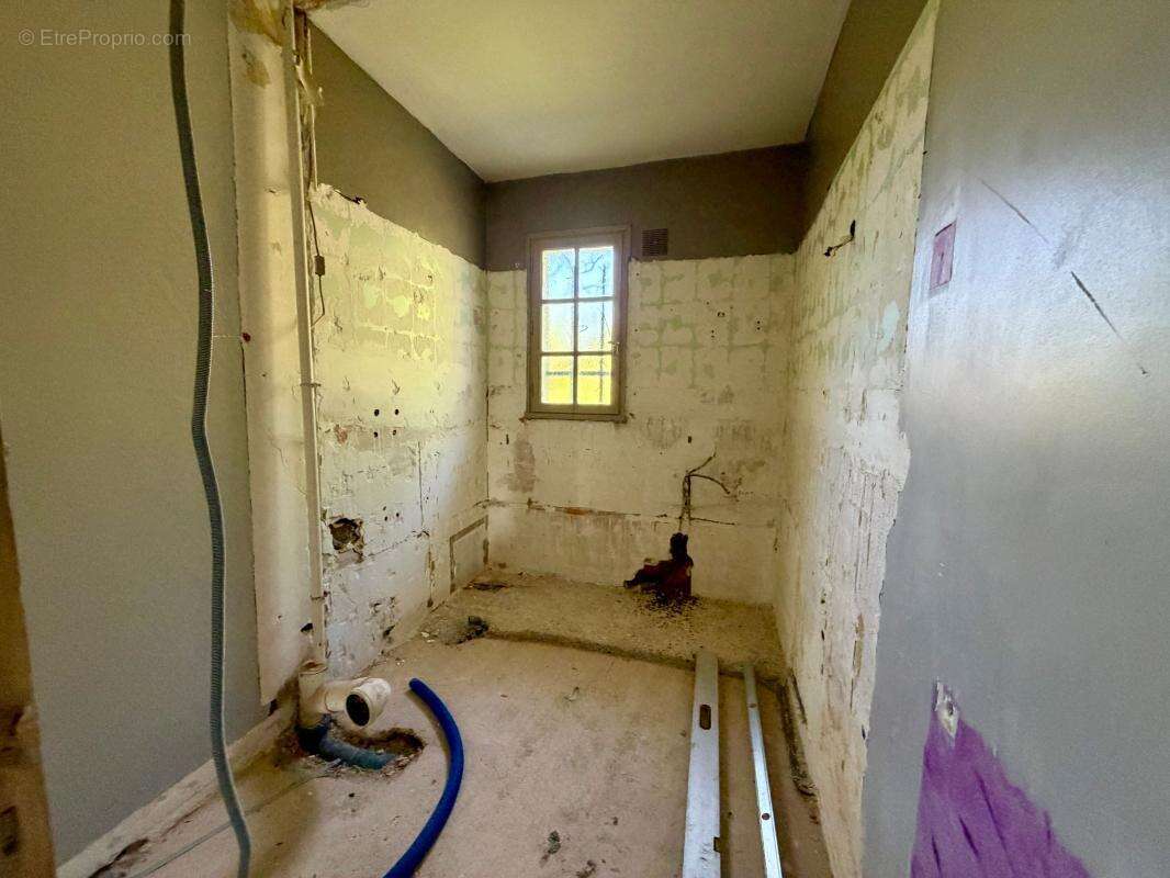 Vue et tranquillité pour cette maison avec hangar de 200m2 - photo 10