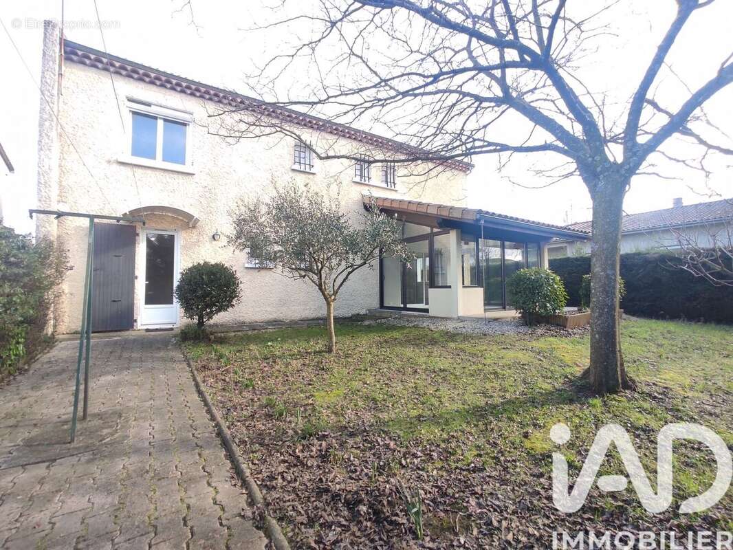 Maison 178 m² à Valence  - photo 4