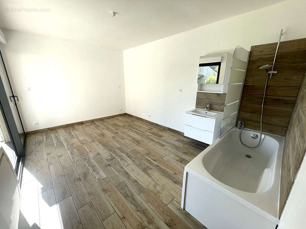 Maison à SAINTE-GENEVIEVE