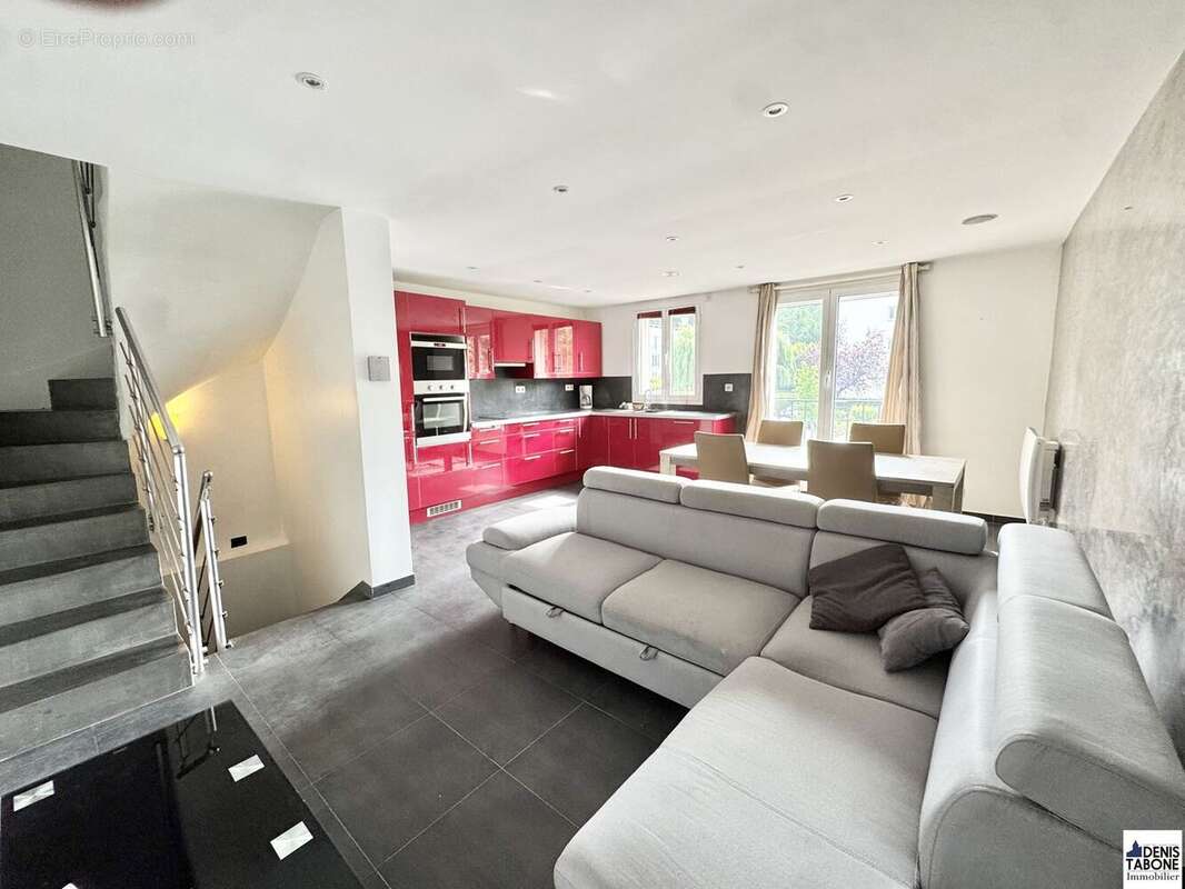 Maison à MONTLIGNON