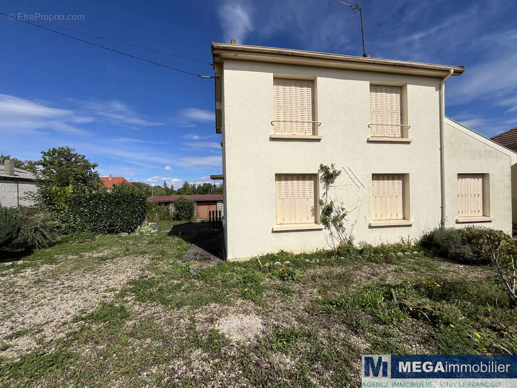 Maison à PRINGY
