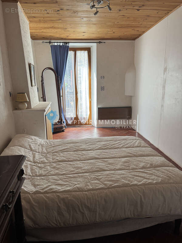 Maison de village avec local commercial et appartements à VILLEFRANCHE DE CONFLENT - photo 9