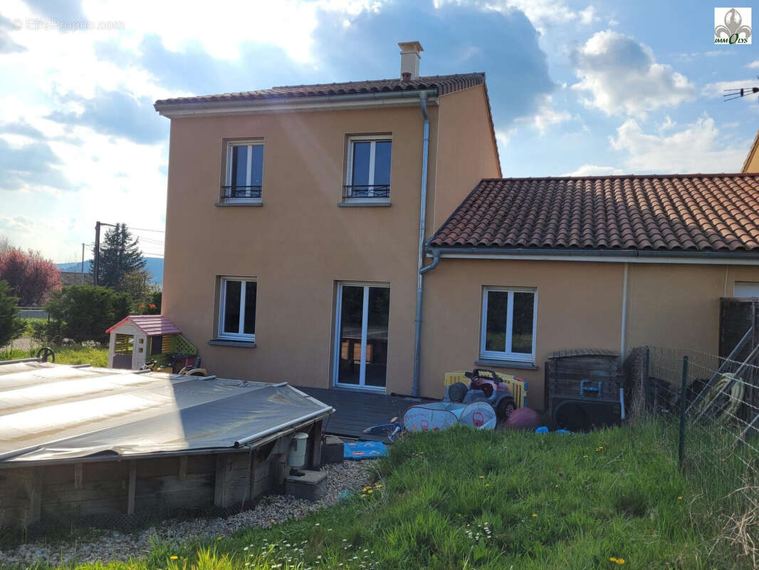 Maison à CLESSE