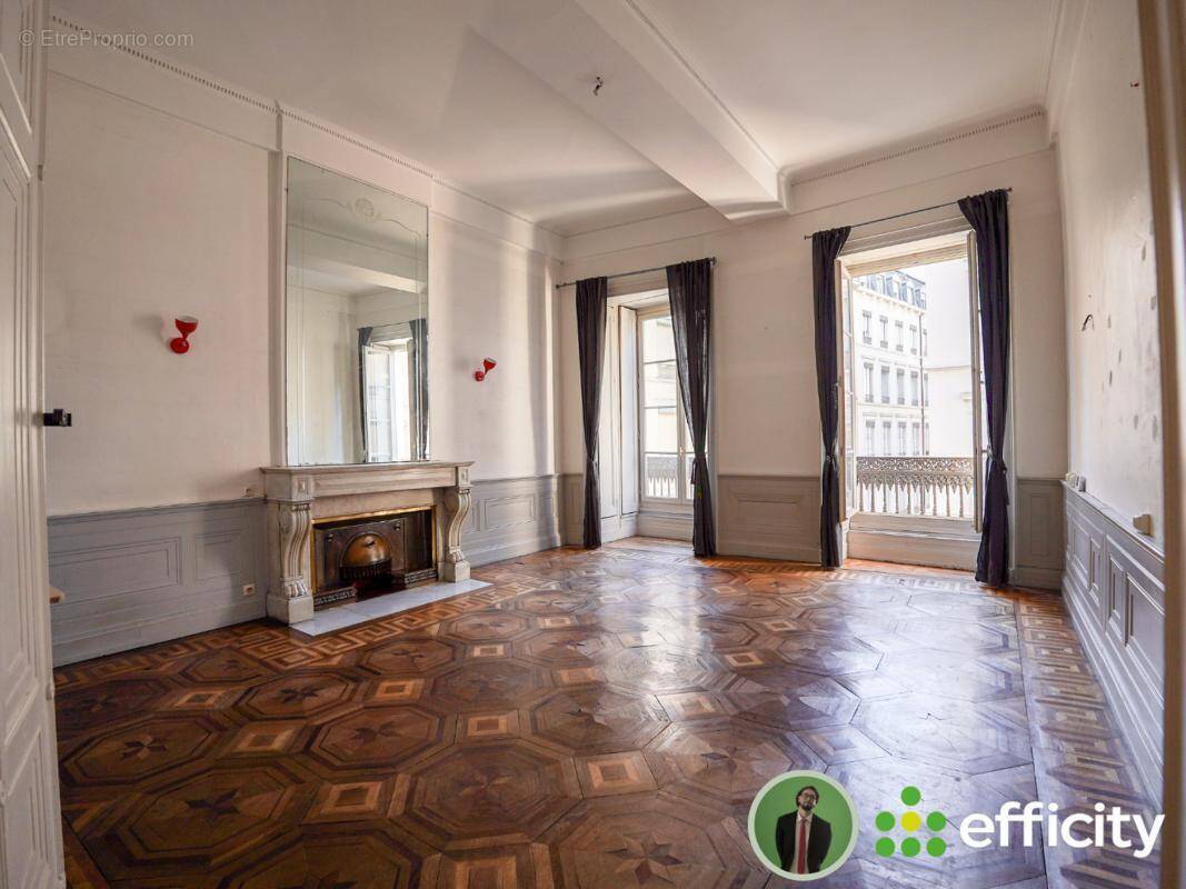 Appartement à LYON-1E