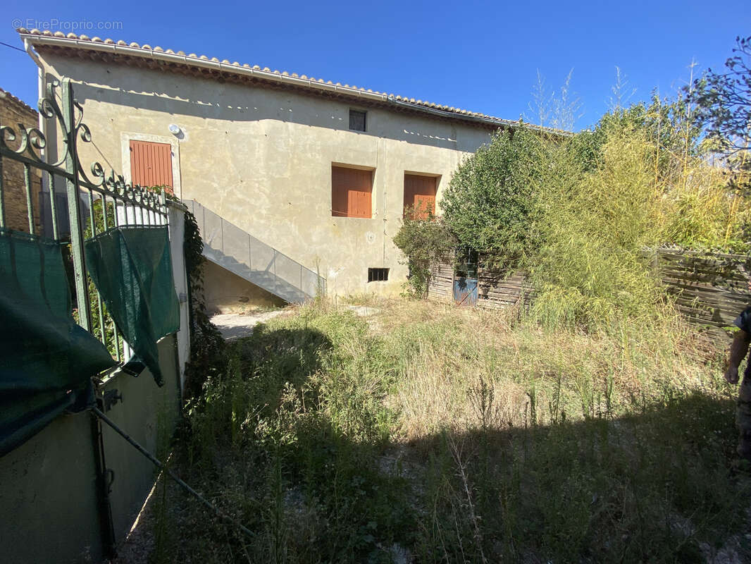 Maison à SAINT-MARCEL-DE-CAREIRET