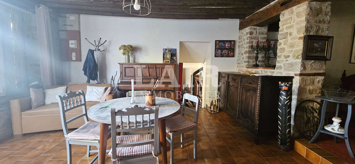 A vendre grande maison familiale à Saint Ceneri Le Gerei - P15481 - photo 5