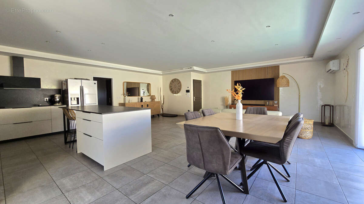 Villa contemporaine 2018 de 150m2  dpe a  piscine pierre de bali  300m du village  caumont-sur-durance - photo 5