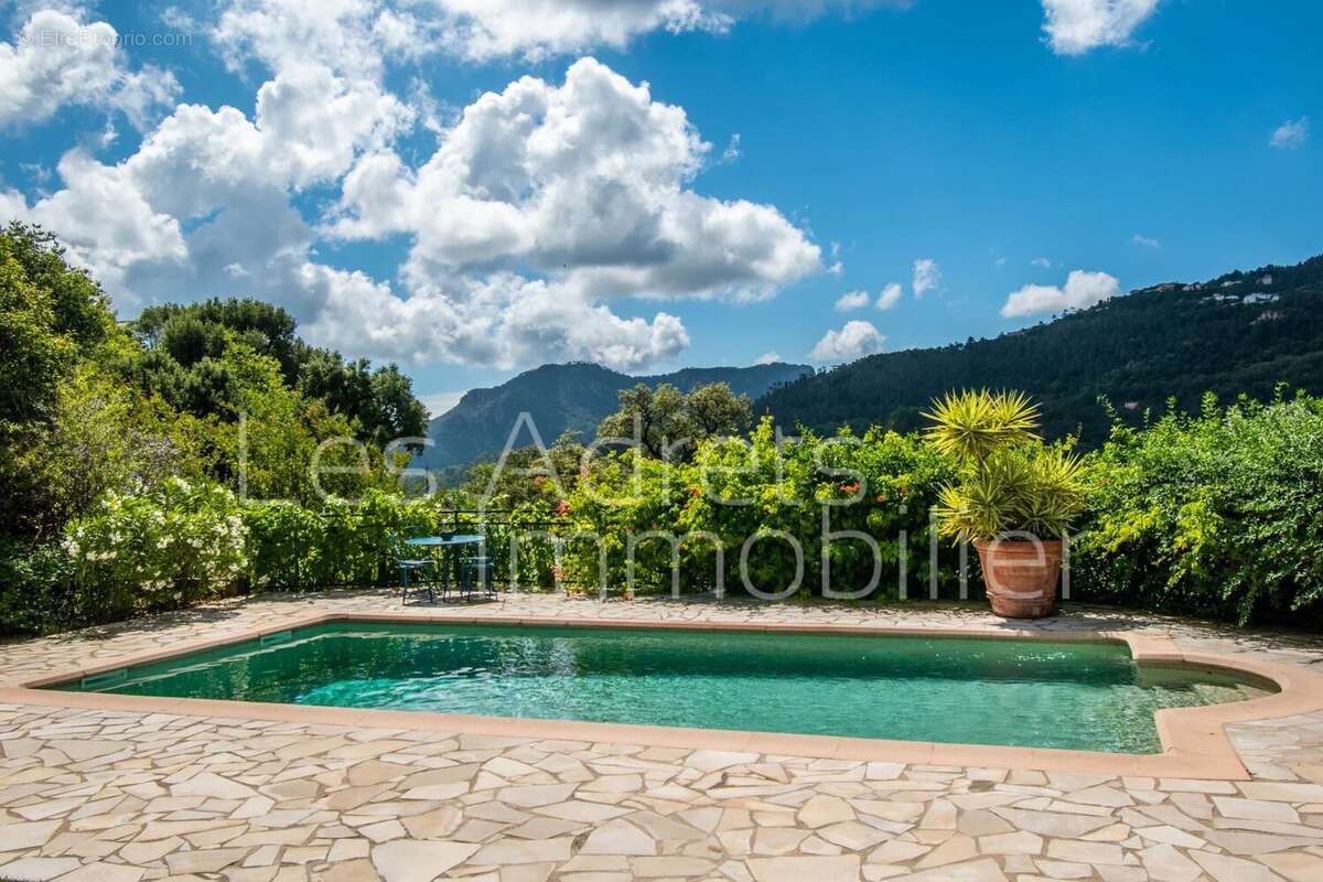 Maison à LES ADRETS-DE-L&#039;ESTEREL