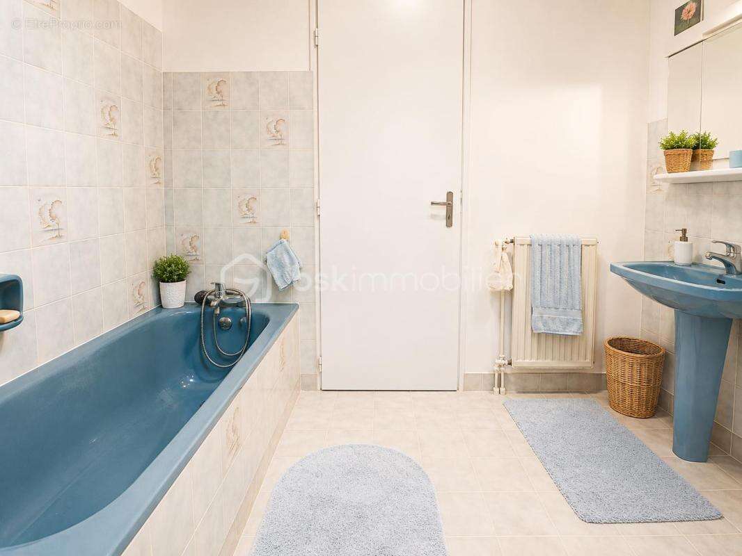 Maison 6 pièces – 143 m² – 4 chambres – Parc paysager de 1 700 m² - photo 14