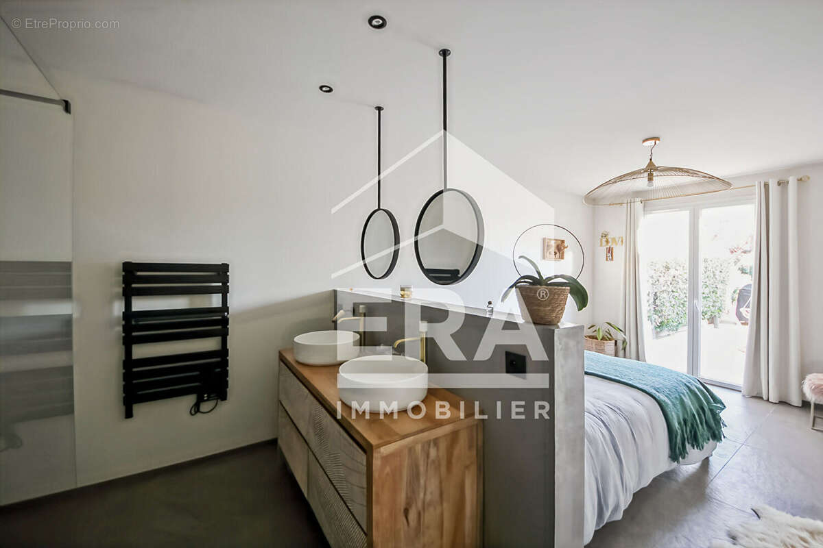 Maison à CHATEAURENARD