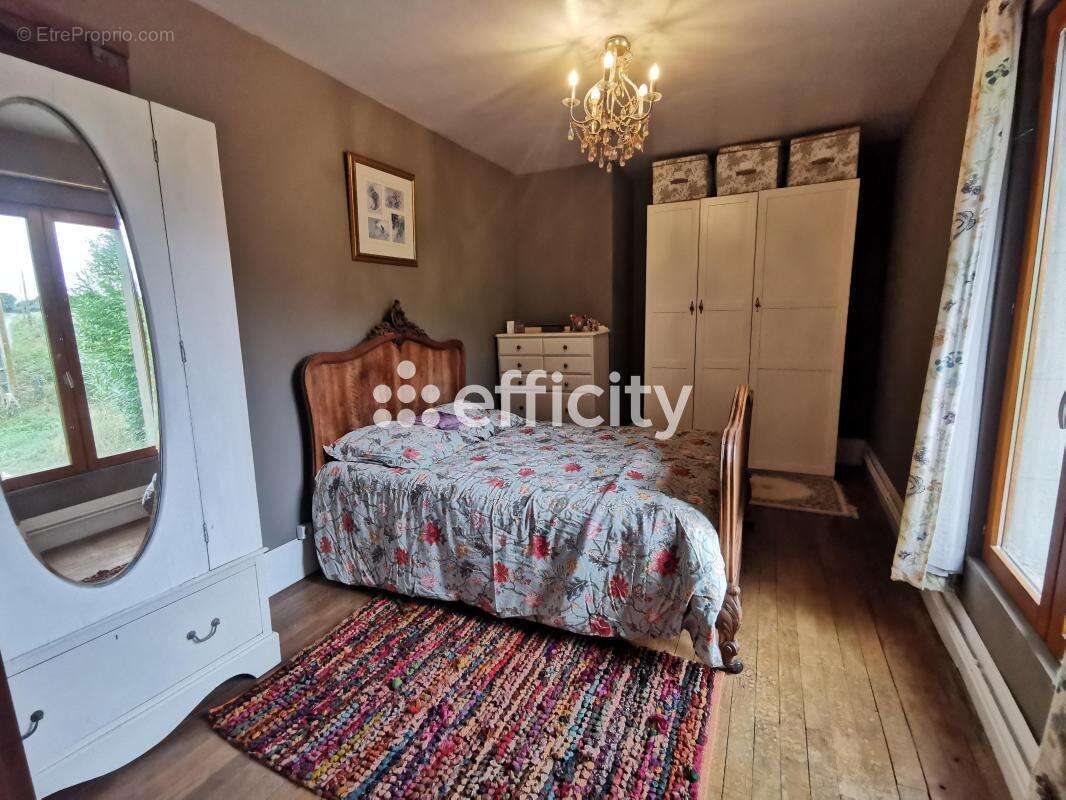 Maison à JUVIGNY-LE-TERTRE