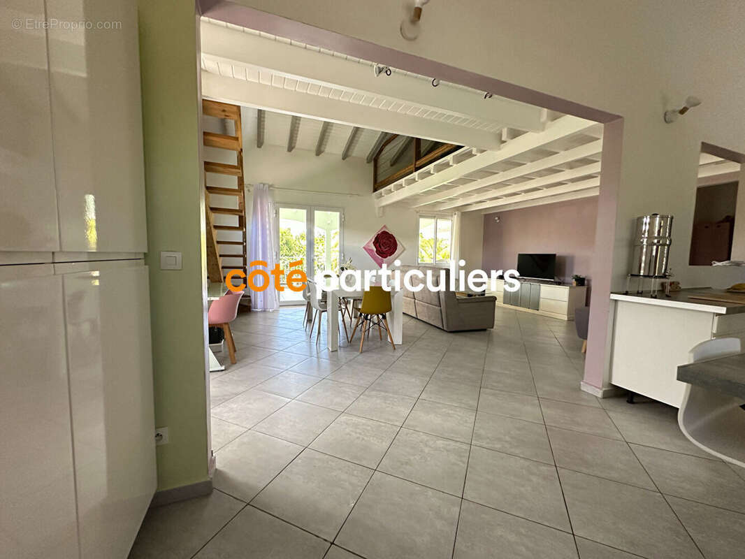 Maison à SAINTE-ANNE