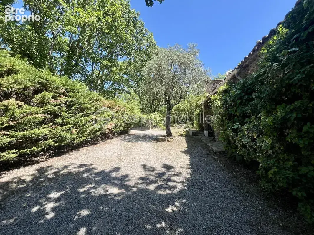 Charme de la pierre – 169 m² – St Paul En Forêt - Cadre exceptionnel au calme absolu - photo 7