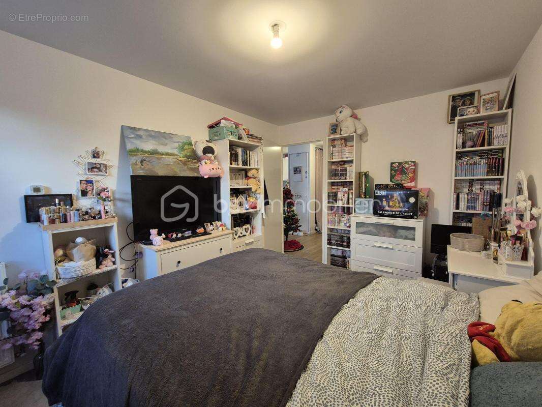 Appartement à COURCOURONNES